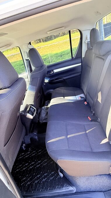 VENDO TOYOTA HILUX SRV 4x2