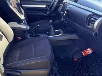 VENDO TOYOTA HILUX SRV 4x2