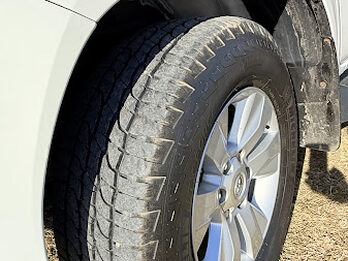VENDO TOYOTA HILUX SRV 4x2