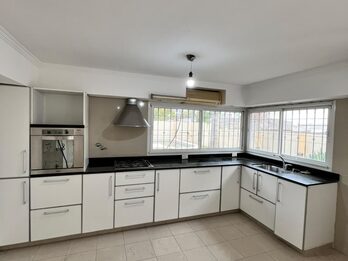 Casa Premium en Venta - Calle Salta y Nogoya