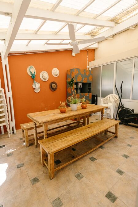 CASA 3 DORMITORIOS EN VENTA - APTA CRÉDITO, ZONA BLAS PARERA Y DON BOSCO.