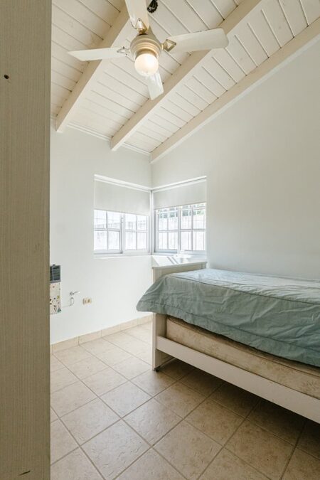 CASA 3 DORMITORIOS EN VENTA - APTA CRÉDITO, ZONA BLAS PARERA Y DON BOSCO.