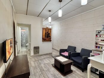 Casa + local en Venta, Zona Almirante Brown y Crespo.