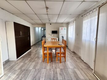 Casa + local en Venta, Zona Almirante Brown y Crespo.