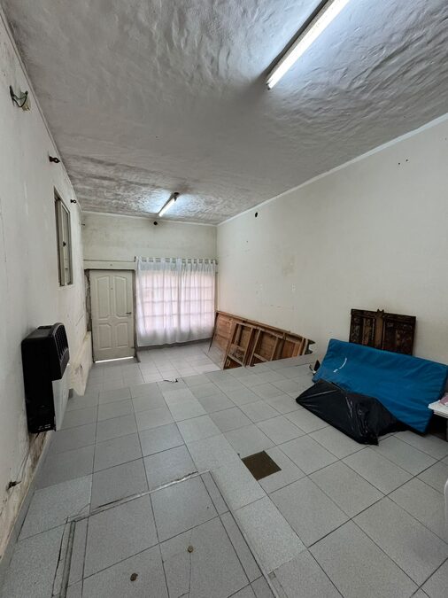 Casa + local en Venta, Zona Almirante Brown y Crespo.