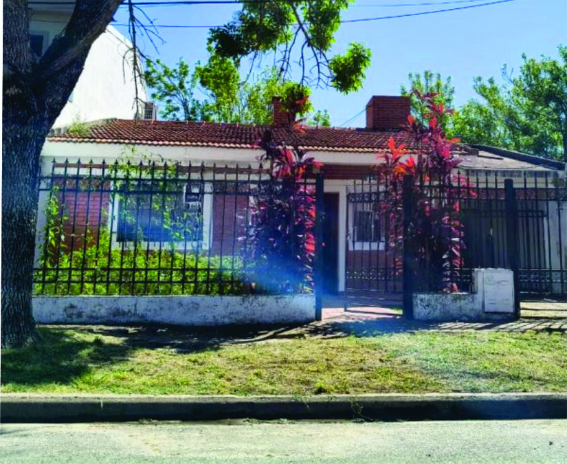 VENDO CASA, 3 DORMITORIOS –EXCELENTE UBICACIÓN