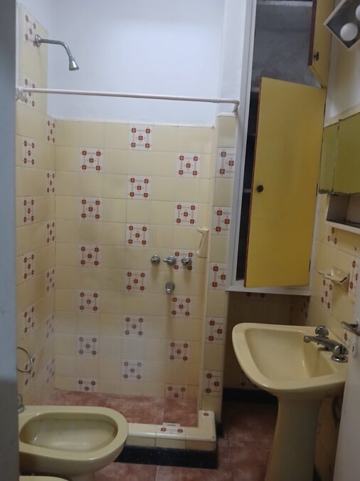 VENTA CASA VARIOS AMBIENTESZONA VICTORIA A MTS DE RAMIREZ