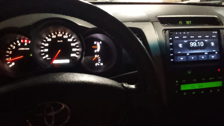 Toyota Hilux srv 3.0 modelo 2010 con cuero