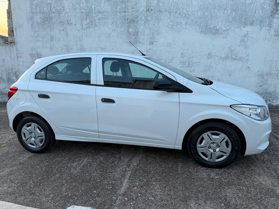 CHEVROLET ONIX 1,4 JOY LS 2018 MT+