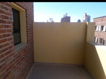 Part. Alquila Departamento 1 dormitorio céntrico.