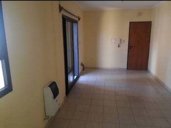 Part. Alquila Departamento 1 dormitorio céntrico.