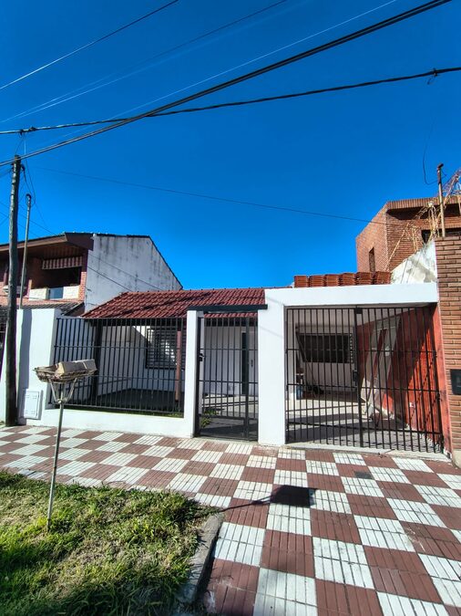 ¡Casa a Estrenar en Venta! Excelente Ubicación en Zona Viejo Hipódromo 🏡