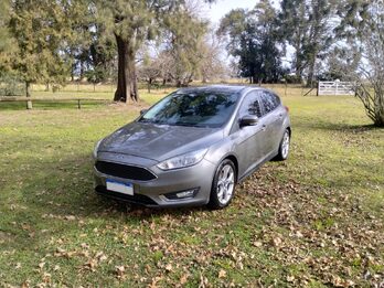 Ford Focus -  version full - 55.000 km - Particular.  2017