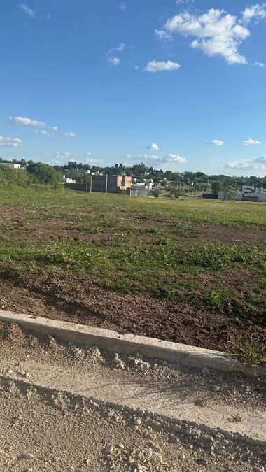 TERRENO EN ORO VERDE, ENTREGA DE 2.000 USD Y HASTA 48 CTAS DE 263 USD. IDEAL INVERSIÓN