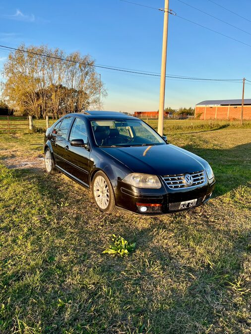 Bora 1.8 Cuero / Nogal 2008