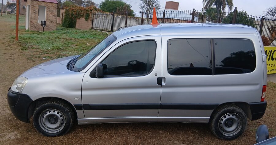 Berlingo 5 asientos 1.6hdi homologada!!