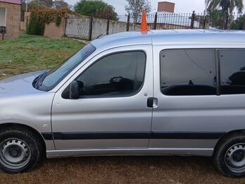 Berlingo 5 asientos 1.6hdi homologada!!