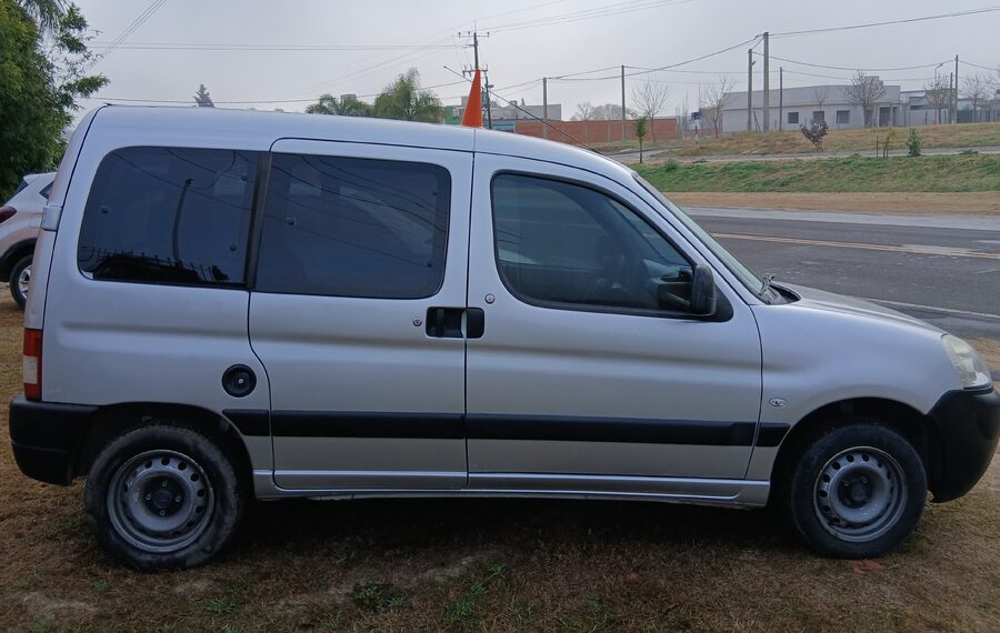 Berlingo 5 asientos 1.6hdi homologada!!
