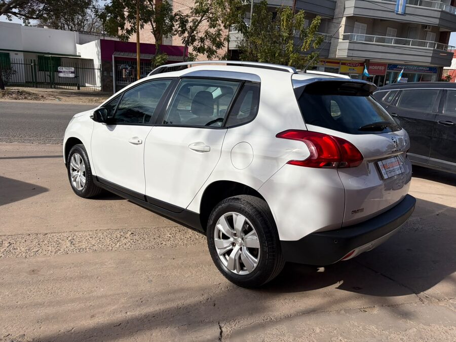 Peugeot 2008 Allure 1.6 Tiptronic-2017