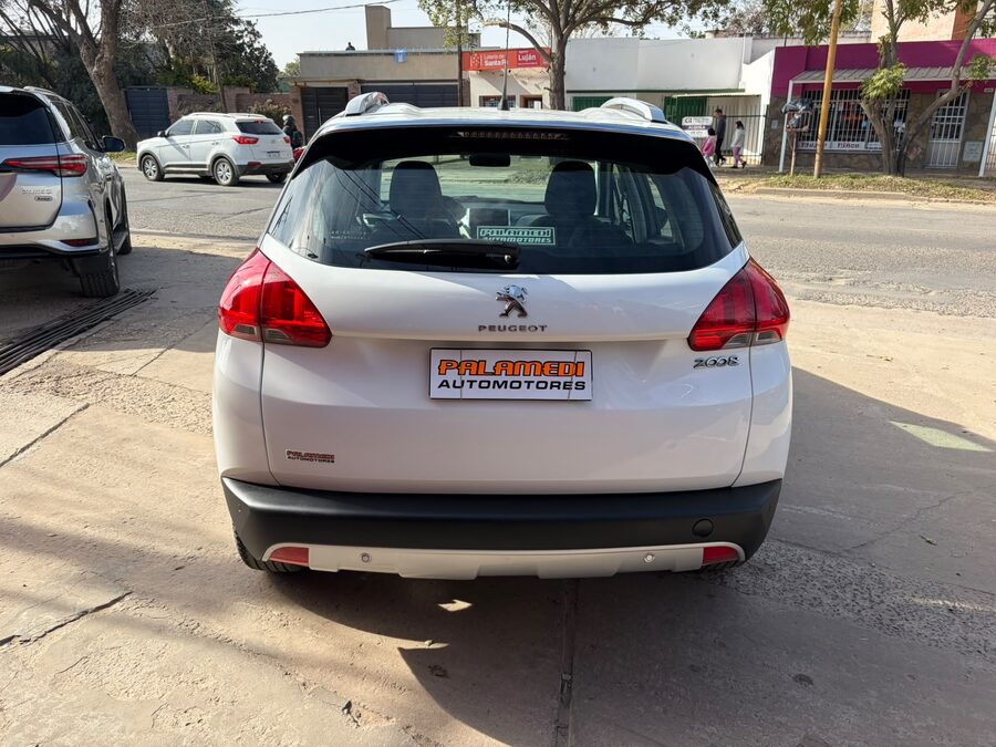 Peugeot 2008 Allure 1.6 Tiptronic-2017