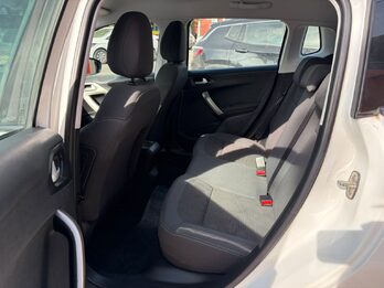Peugeot 2008 Allure 1.6 Tiptronic-2017