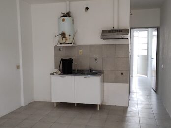 Particular Alquila CASA 1 DORMITORIO zona Grella y Don Bosco