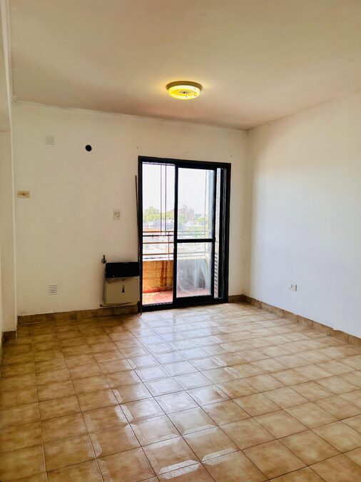 VENTA - DEPTO DOS DORM y COCHERA C/ SAN MARTIN Y PARAGUAY