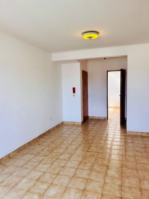 VENTA - DEPTO DOS DORM y COCHERA C/ SAN MARTIN Y PARAGUAY