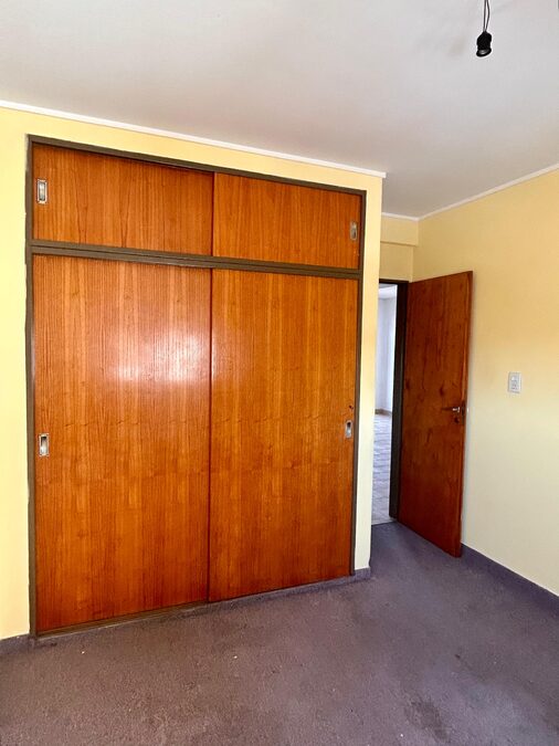 VENTA - DEPTO DOS DORM y COCHERA C/ SAN MARTIN Y PARAGUAY