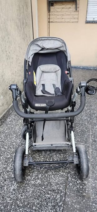 Coche 3 en 1 - plegable (huevito, coche y moisés)