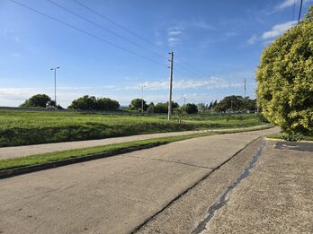 Casa en Oro Verde dos dormitorios con cochera apta crédito