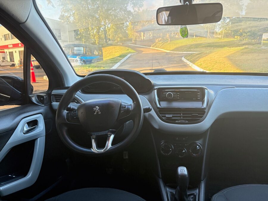 PEUGEOT 208 Active 1.5