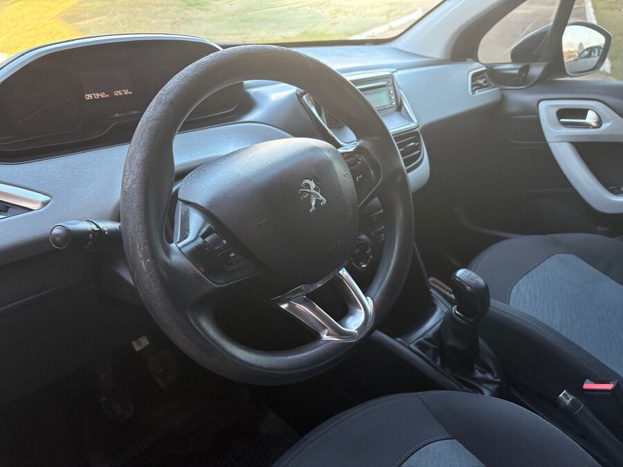 PEUGEOT 208 Active 1.5