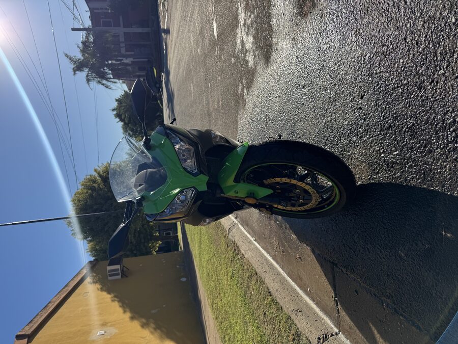 kawasaki ninja 300