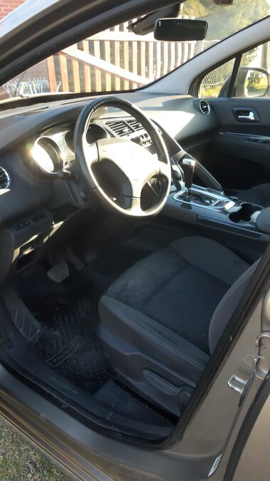 PEUGEOT 3008 1.6 TIPTRONIC