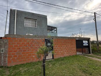 CASA EN VENTA. ZONA AEROPUERTO.