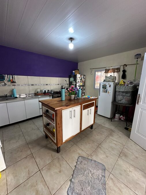 CASA EN VENTA. ZONA AEROPUERTO.