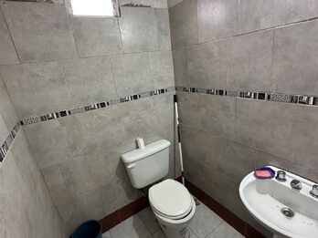 CASA EN VENTA. ZONA AEROPUERTO.