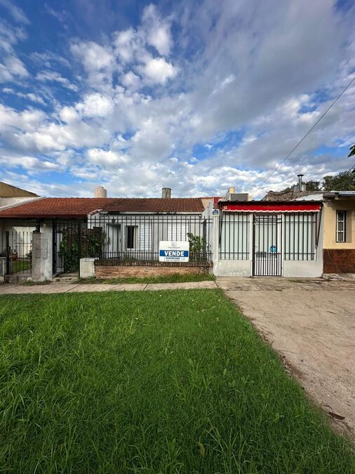 VENTA CASA . DIVISION DE LOS ANDES 2479