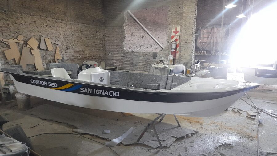 LANCHA TRACKER CONDOR 520 FULL 2 PROA MATRIZADA
