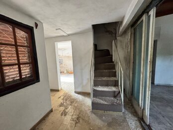 CASA A RECICLAR ATRAS DE ESCUELA CAE. GUATEMALA 799