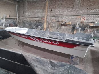 CONDOR 520 BASE 2 CON COLOR Y ACCESORIOS