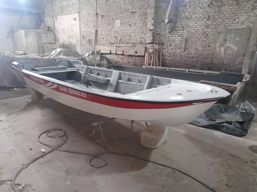 CONDOR 520 BASE 2 CON COLOR Y ACCESORIOS