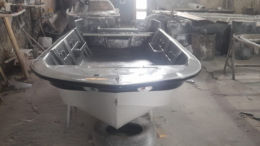 CONDOR 520 BASE 2 CON COLOR Y ACCESORIOS