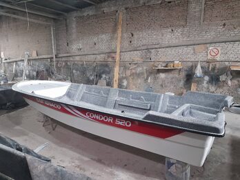 CONDOR 520 BASE 2 CON COLOR Y ACCESORIOS