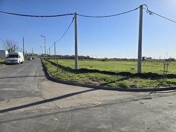 Valle Maria lote en venta esquina de 400m2