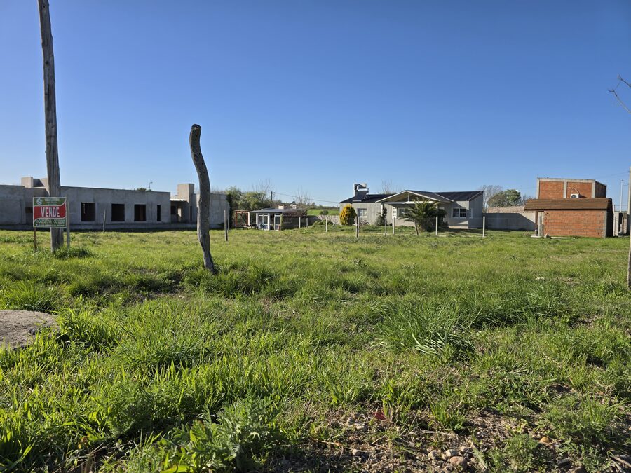 Valle Maria lote en venta esquina de 400m2
