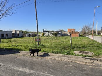 Valle Maria lote en venta esquina de 400m2