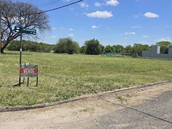 Lote financiado en Oro Verde zona Inta loteo Algarrobos