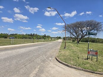 Lote financiado en Oro Verde zona Inta loteo Algarrobos